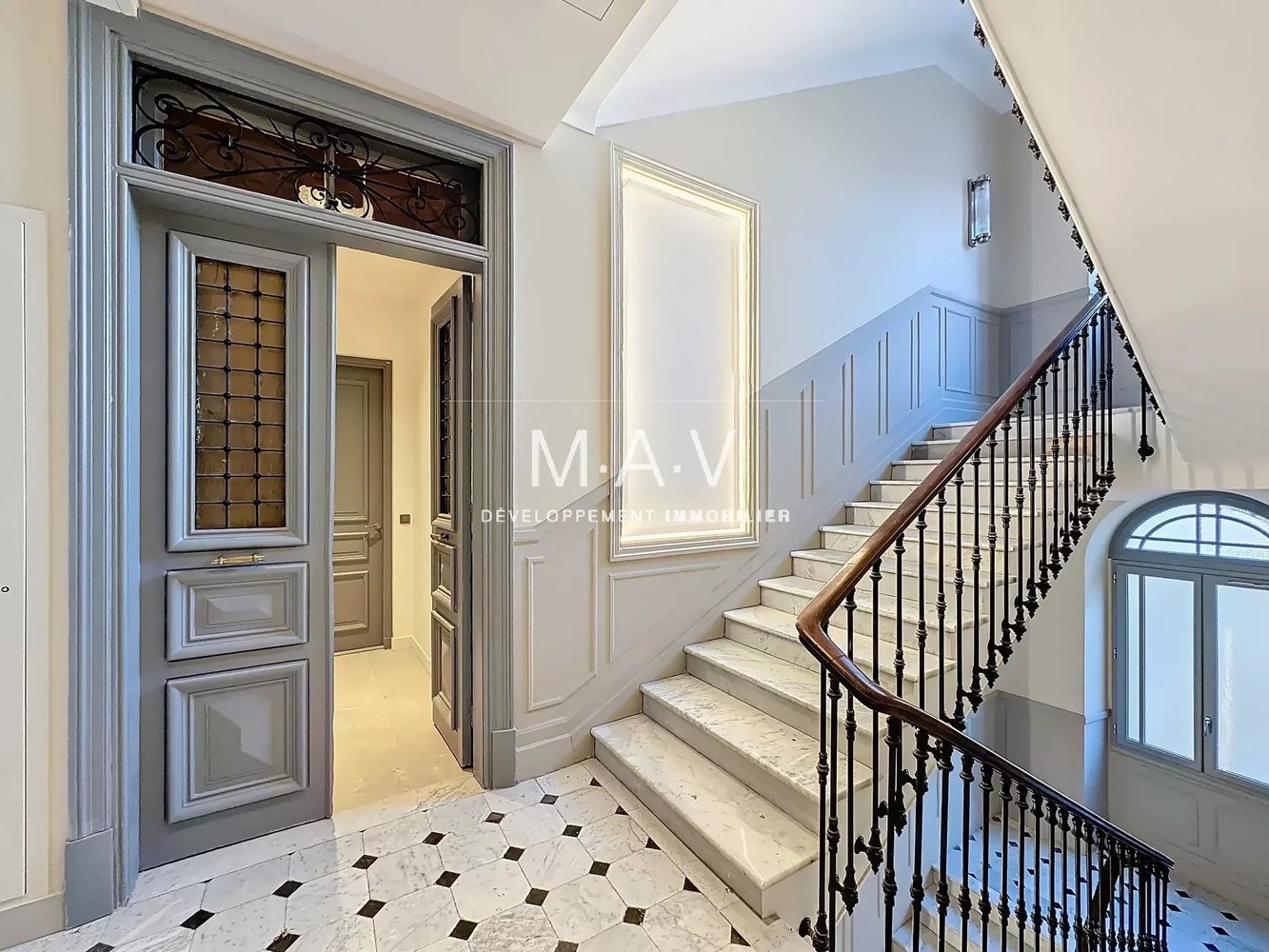 Property photo in Carre d'Or