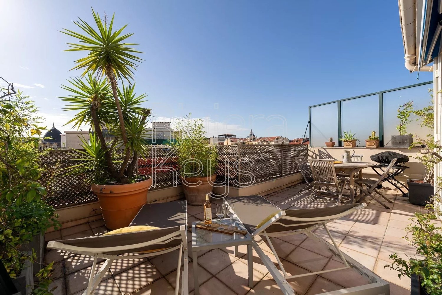 Property photo in Carre d'Or