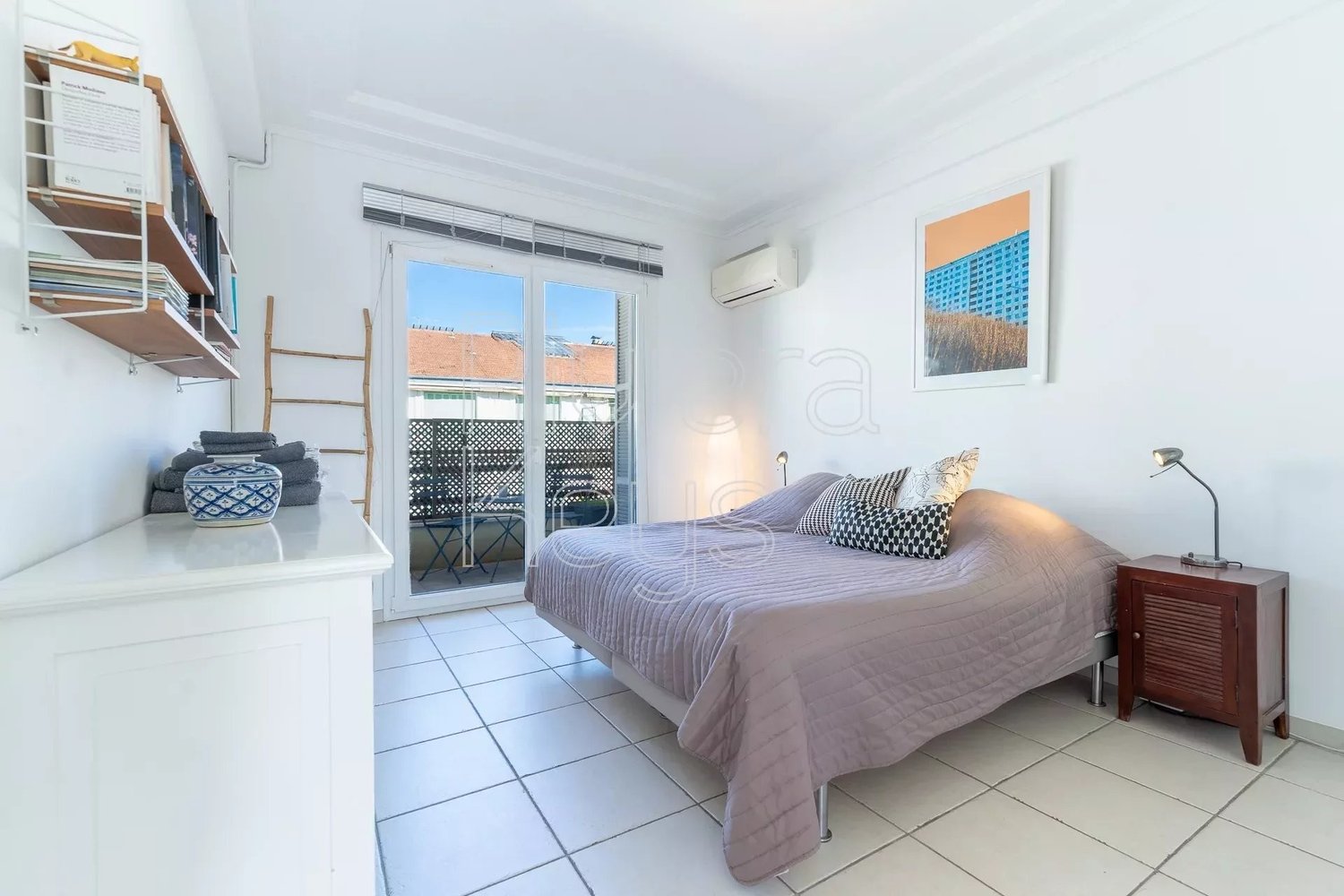 Property photo in Carre d'Or