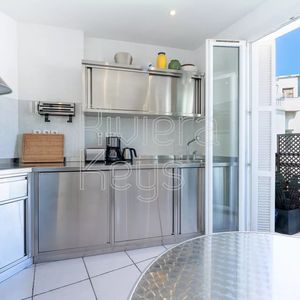 Property in Carre d'Or