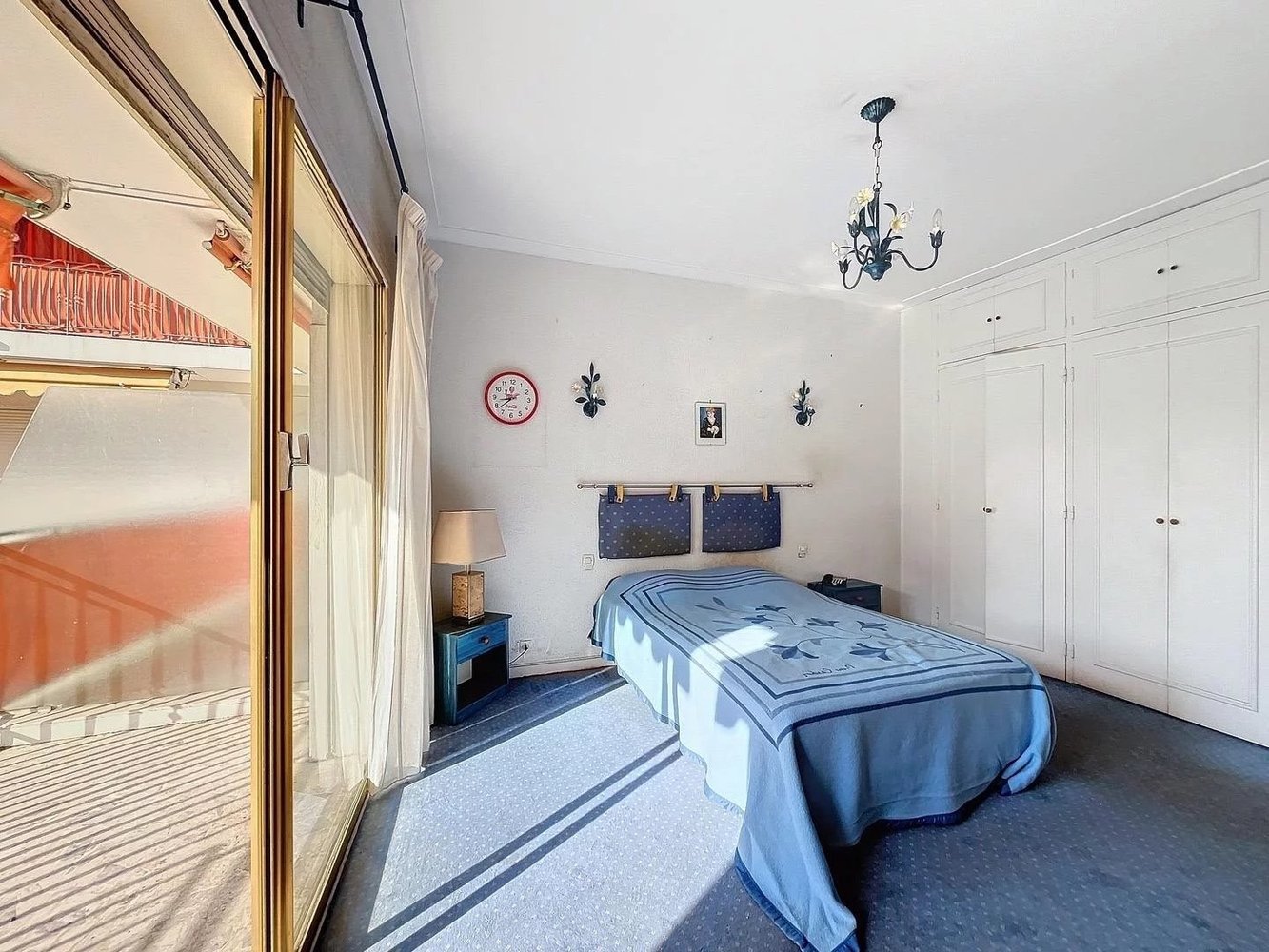 Property photo in Carre d'Or