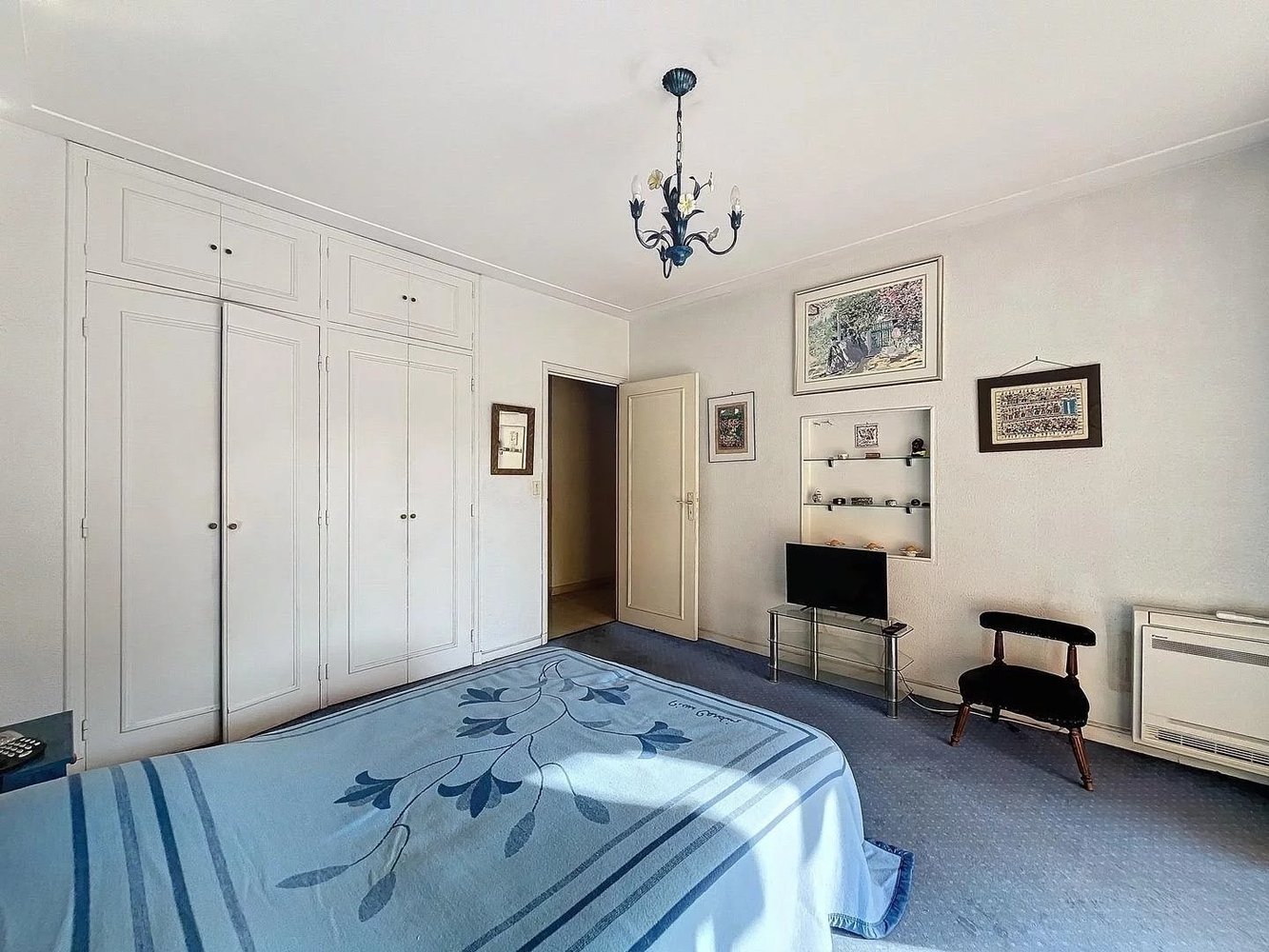 Property photo in Carre d'Or