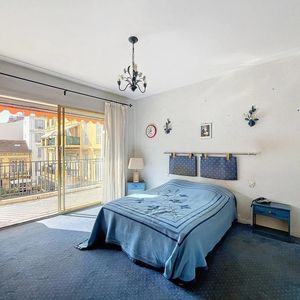 Property in Carre d'Or