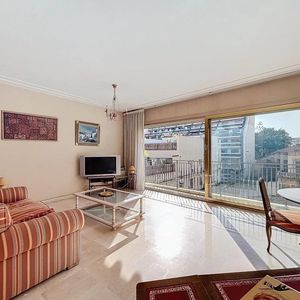 Property in Carre d'Or