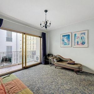 Property in Carre d'Or