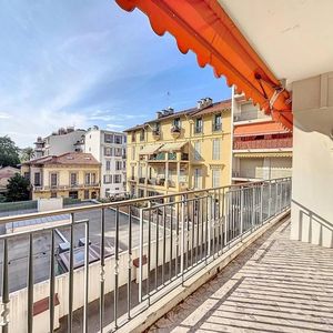 Property in Carre d'Or