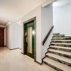 Property in Carre d'Or