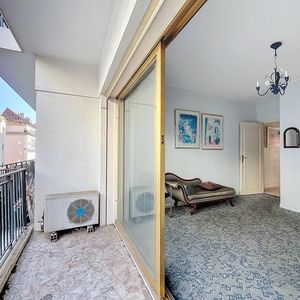 Property in Carre d'Or