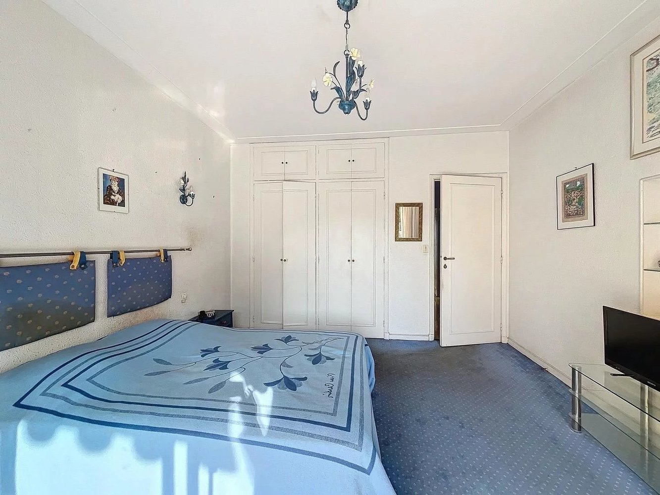 Property photo in Carre d'Or