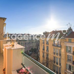 Property in Carre d'Or