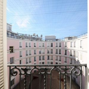 Property in Carre d'Or