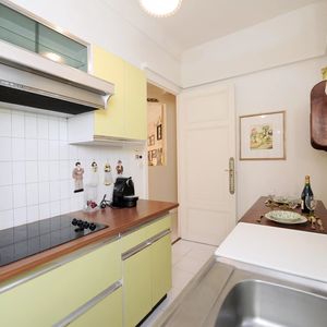 Property in Carre d'Or