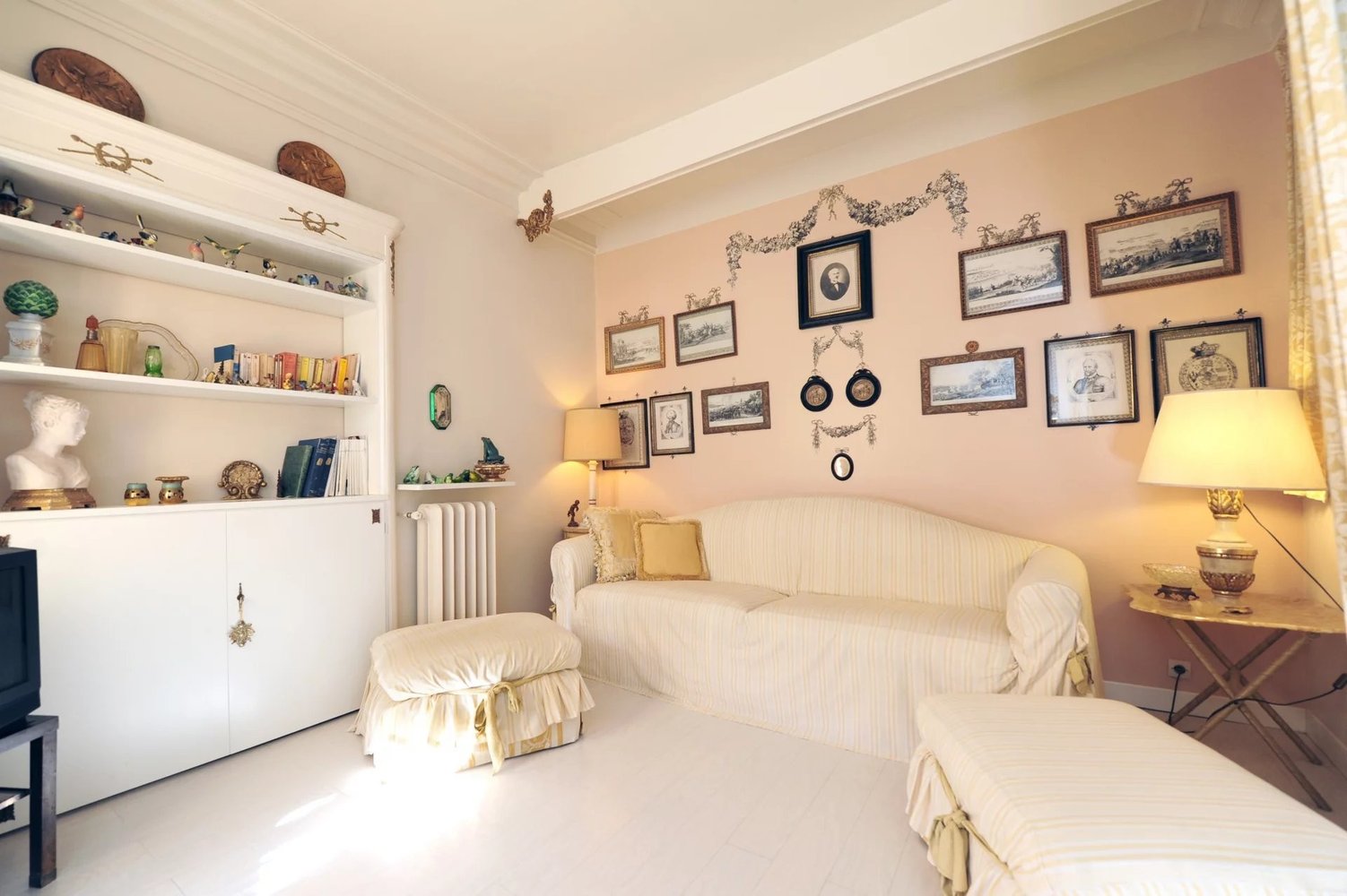 Property photo in Carre d'Or