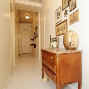 Property in Carre d'Or