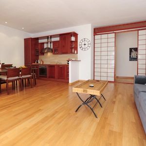 Property in Carre d'Or