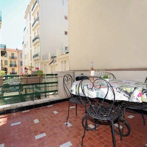 Property in Carre d'Or