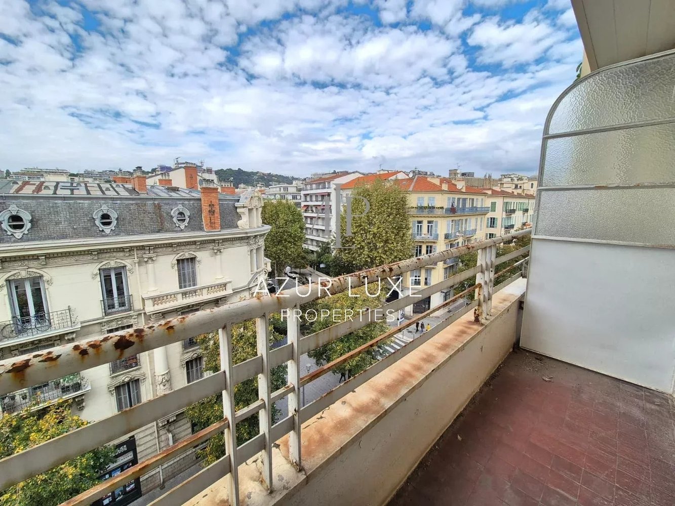 Property photo in Carre d'Or