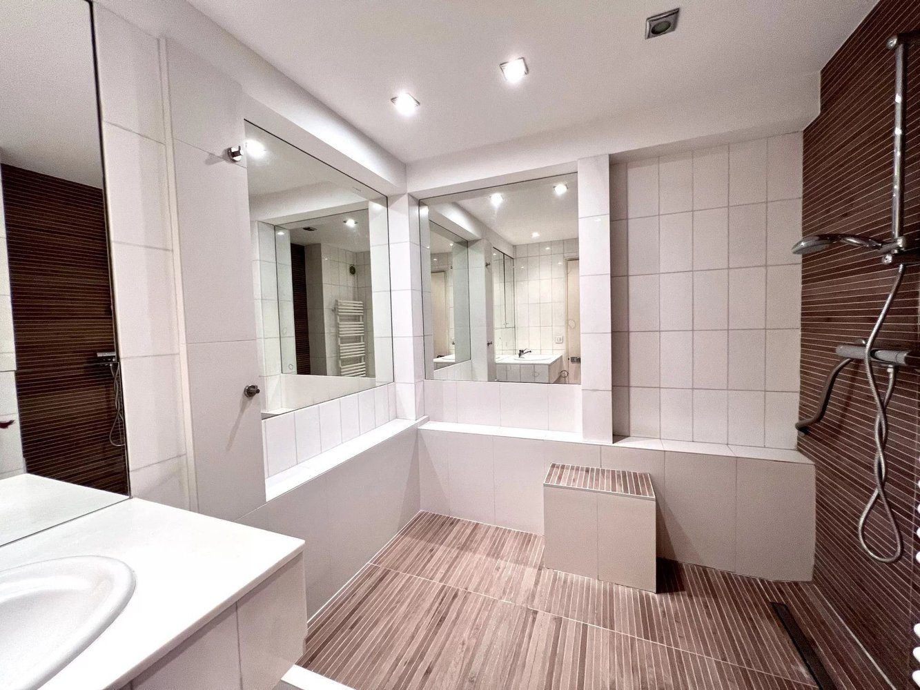 Property photo in Carre d'Or