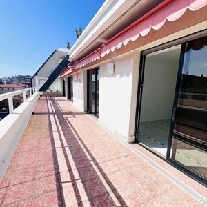 Property in Carre d'Or