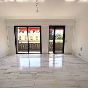 Property in Carre d'Or