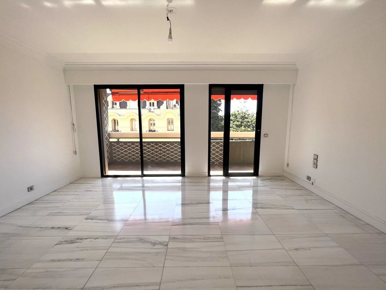 Property photo in Carre d'Or