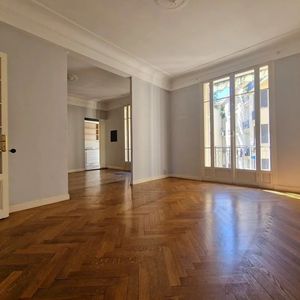 Property in Carre d'Or
