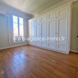 Property in Carre d'Or