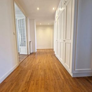 Property in Carre d'Or