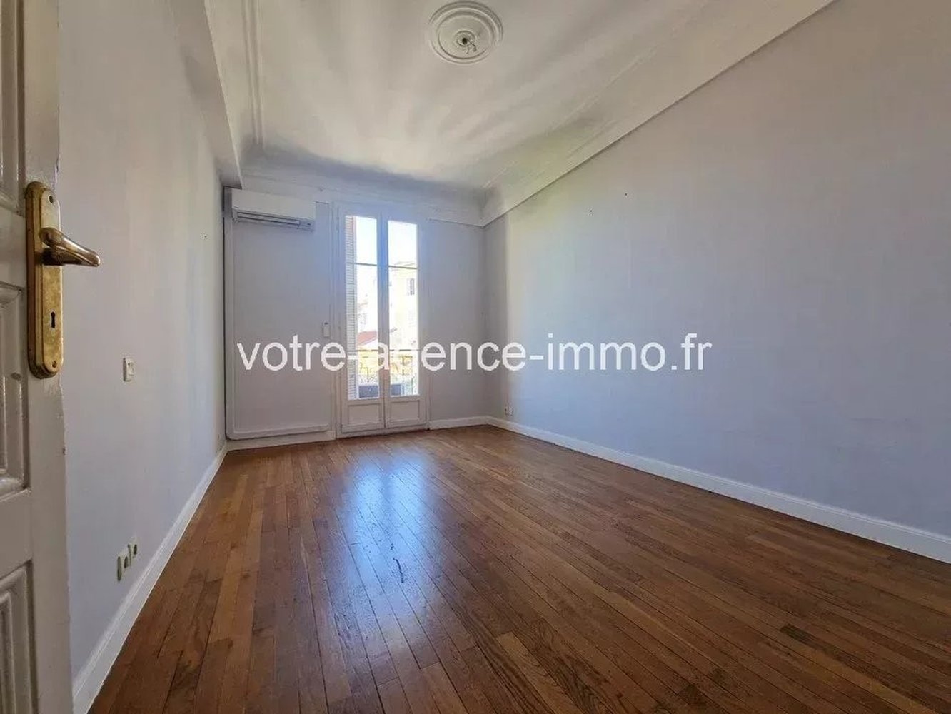 Property photo in Carre d'Or