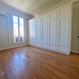 Property in Carre d'Or