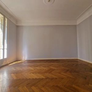 Property in Carre d'Or