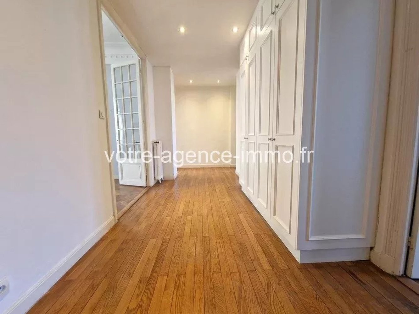 Property photo in Carre d'Or