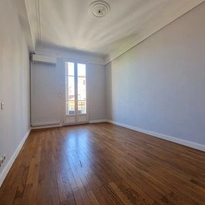 Property in Carre d'Or