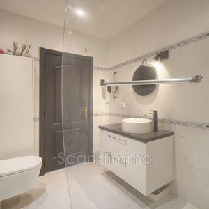 Property in Carre d'Or