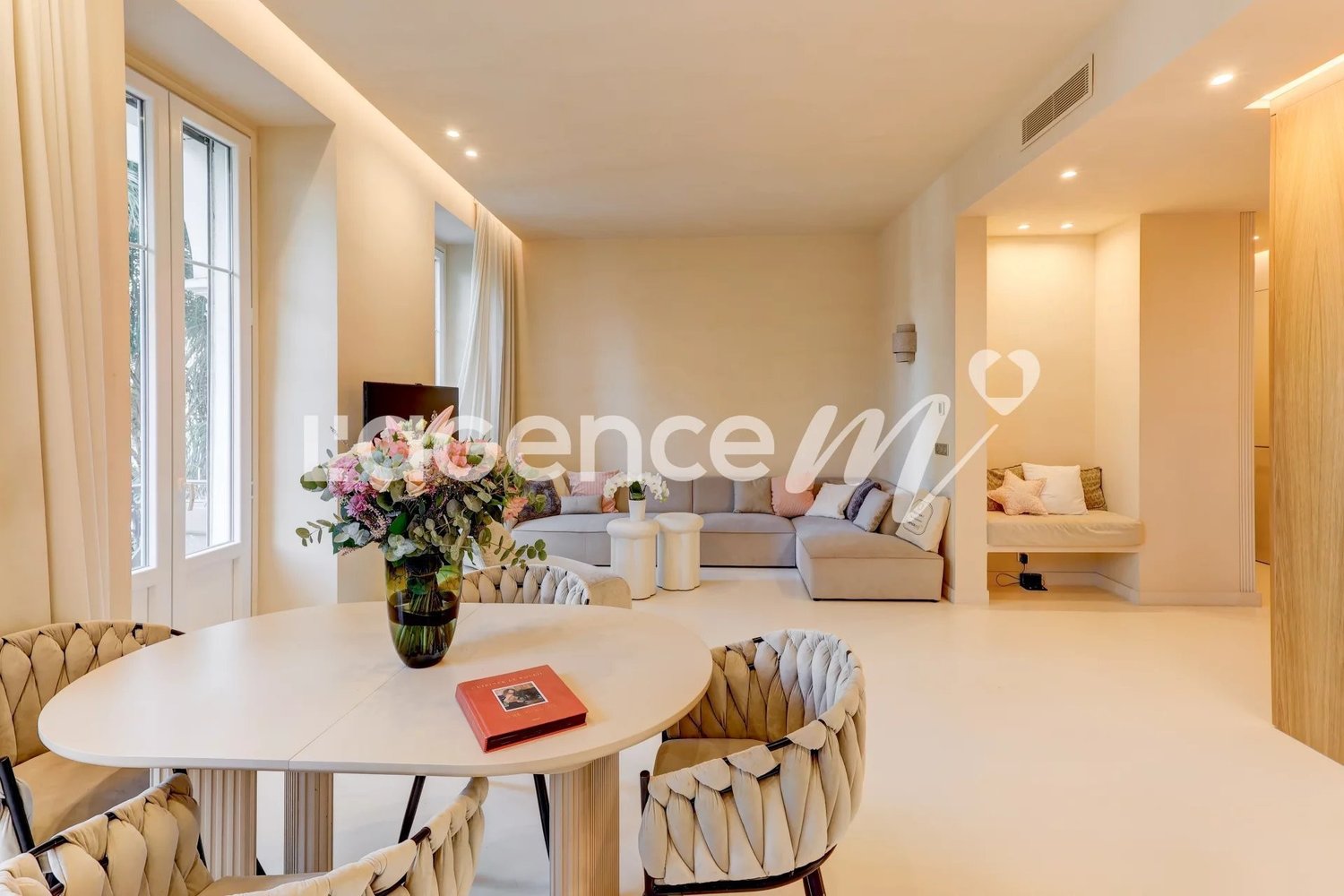 Property photo in Carre d'Or