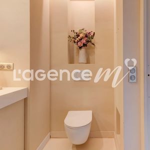 Property in Carre d'Or