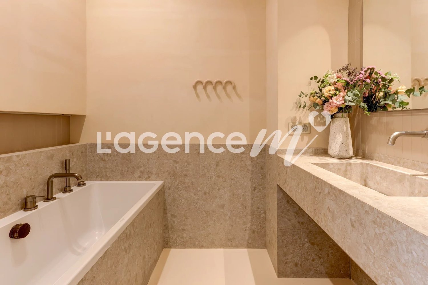 Property photo in Carre d'Or