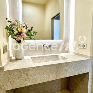 Property in Carre d'Or