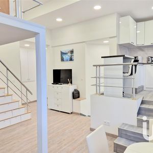 Property in Carre d'Or