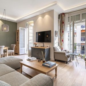 Property in Carre d'Or