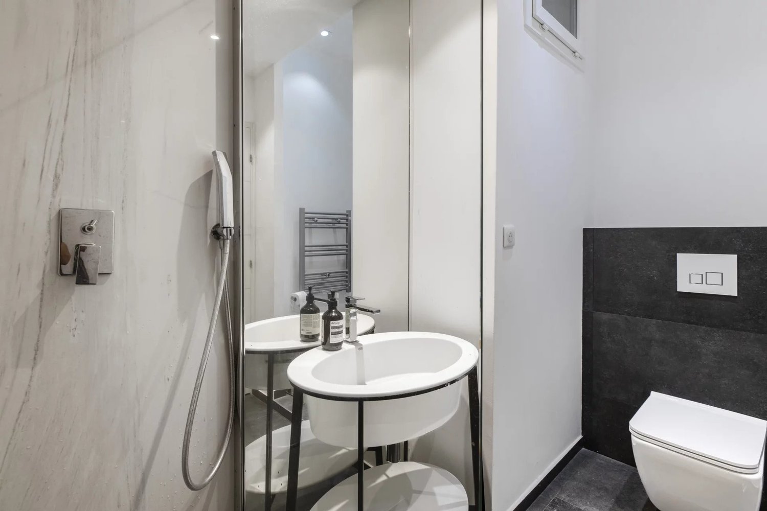 Property photo in Carre d'Or