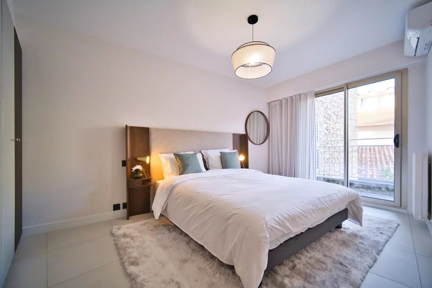 Property photo in Carre d'Or