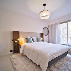 Property in Carre d'Or