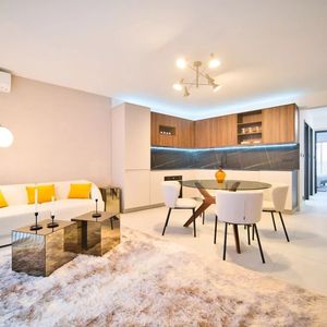 Property in Carre d'Or