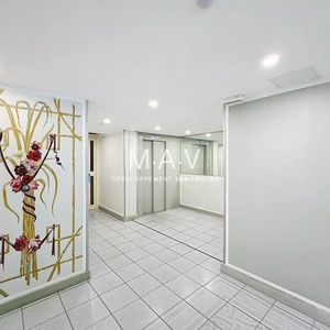 Property in Carre d'Or