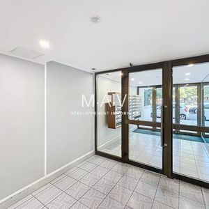 Property in Carre d'Or