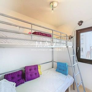 Property in Carre d'Or