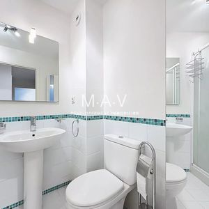 Property in Carre d'Or