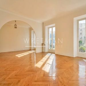 Property in Musicians Quarter