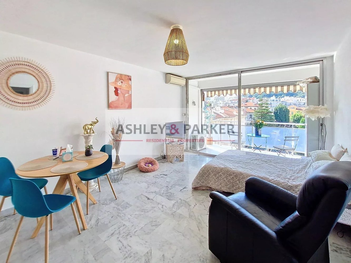 Property photo in Musicians Quarter